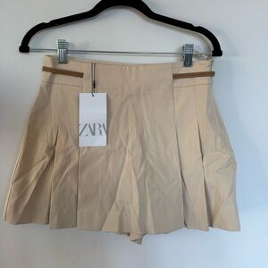 NWT Zara Women's Cream Skort